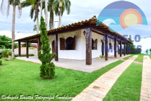 Casa á venda no bairro Oásis em Peruíbe
