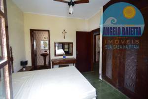 Casa á venda no bairro Tres Marias em Peruíbe
