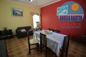 Casa á venda no bairro Oásis em Peruibe, á 200 metros da praia