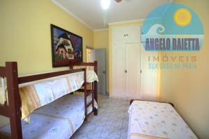 Casa á venda no bairro Oásis em Peruibe, á 200 metros da praia