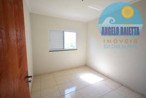 Casa á venda no bairro Stella Maris em Peruíbe com pagamento facilitado