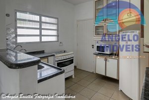 Casa lado praia á venda no bairro Centro em Peruíbe