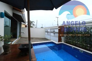 Casa lado praia com piscina á venda no bairro Tres Marias