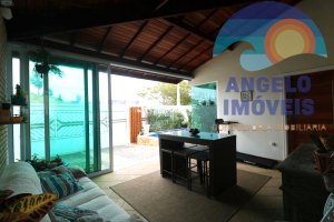 Casa lado praia com piscina á venda no bairro Tres Marias