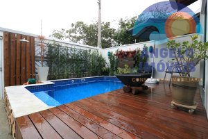 Casa lado praia com piscina á venda no bairro Tres Marias