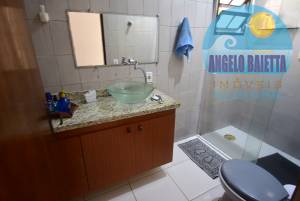 Casa á venda no bairro Três Marias em Peruíbe, entre 400 e 800 metros da praia