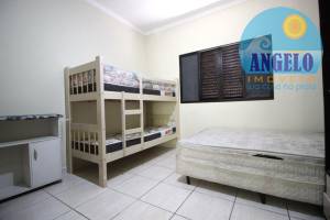 Casa para venda no bairro Jardim Marcia em Peruibe, entre 400 e 800 metros da praia