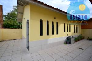 Casa para venda no bairro Cidade Nova Peruibe em Peruibe, entre 400 e 800 metros da praia