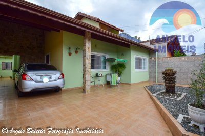 Casa em Peruíbe para venda