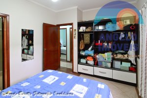 Casa com piscina á venda no bairro Oásis em Peruíbe
