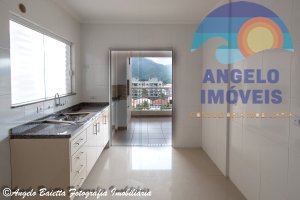 Apartamento á venda no bairro Centro em Peruíbe