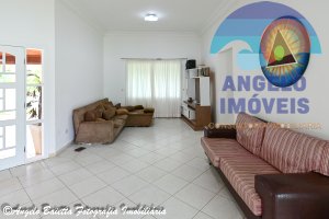 Casa á venda no condomínio Bougainvillée V em Peruíbe