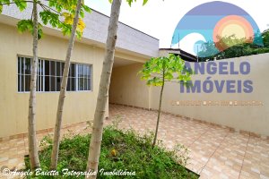 Casa á venda no bairro Cidade Nova Peruibe em Peruíbe