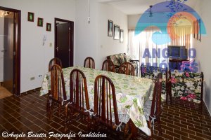 Apartamento lado praia á venda no bairro Belmira Novaes em Peruíbe