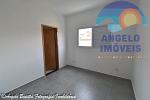 Casa com 2 dormitórios á venda no bairro Ribamar em Peruíbe