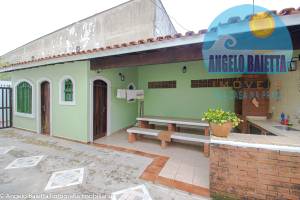Casa lado praia para venda no bairro Arpoador em Peruibe