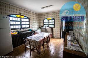 Casa lado praia para venda no bairro Arpoador em Peruibe