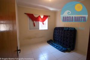 Casa á venda no bairro Cidade Nova Peruíbe em Peruíbe