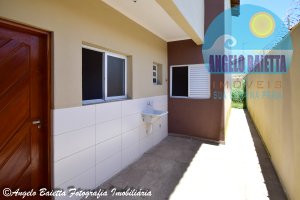 Casa á venda no bairro Park D Aville em Peruíbe