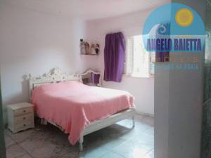 Casa à venda no condomínio São Luiz em Peruíbe.