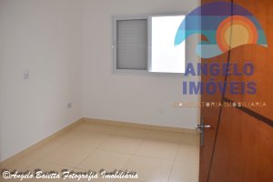 Casa á venda no bairro Estancia dos Eucaliptos em Peruíbe