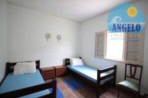 Casa terrea, 3 dormitórios, Stella Maris, á 200 metros da praia