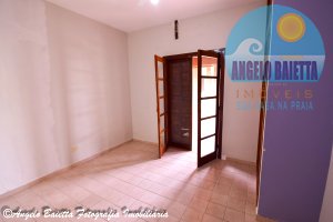 Casa com piscina, 3 dormitórios, 2 lotes, á venda no bairro Florida em Peruíbe