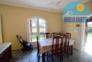 Casa á venda no bairro Turistico em Peruíbe á 800 metros da praia