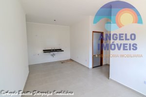Apartamento á venda no bairro Belmira Novaes em Peruíbe