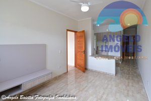 Casa á venda no bairro Flora Rica em Peruíbe