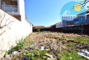 Terreno á venda no bairro Ribamar em Peruíbe, frente ao mar