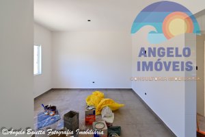 Casa á venda no bairro Antonio Novaes em Peruíbe