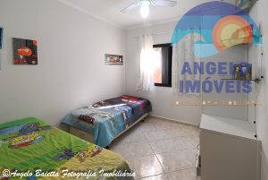 Casa lado praia á venda no bairro Ribamar em Peruíbe