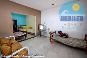 Casa á venda no bairro Ribamar em Peruíbe