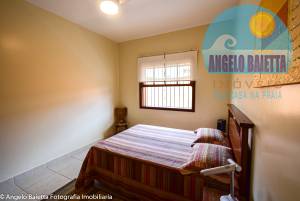Casa para venda no bairro Jardim Marcia em Peruibe