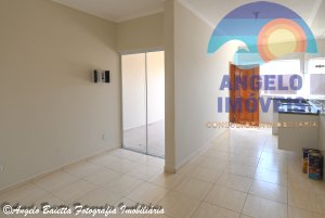 Casa á venda no bairro Jardim Marcia em Peruíbe