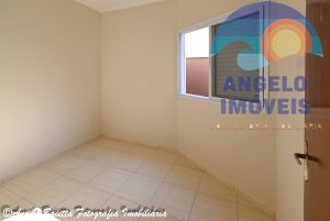 Casa á venda no bairro Jardim Marcia em Peruíbe