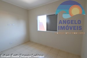 Casa á venda no bairro Jardim Marcia em Peruíbe