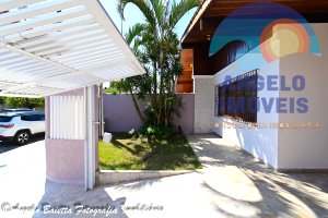 Casa á venda no bairro São João Batista em Peruíbe
