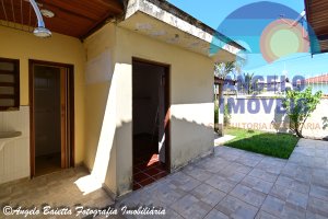 Casa á venda no bairro São João Batista em Peruíbe
