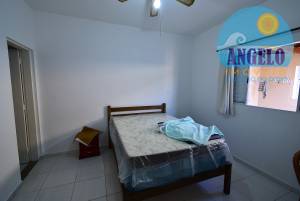 Casa para venda no bairro São José em Peruibe, entre 400 e 800 metros da praia