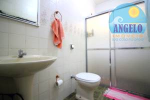 Casa com piscina para venda no bairro Cidade nova Peruibe em Peruíbe, á 200 metros da praia
