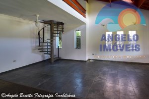 Casa á venda no condomínio Bougainvillée II em Peruíbe