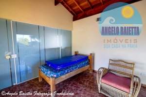 Casa para venda ou temporada no bairro Tres Marias em Peruíbe, até 200 metros da praia