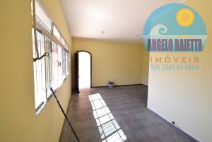Casa para locação no bairro Jardim Peruibe em Peruibe, acima de 1200 metros da praia