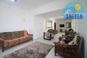 Casa terrea, 3 dormitórios, Cidade Nova Peruíbe, entre 400 e 800 metros da praia