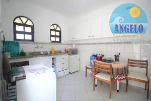 Casa terrea, 3 dormitórios, Cidade Nova Peruíbe, entre 400 e 800 metros da praia