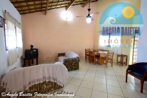 Casa á venda no bairro Jardim Marcia em Peruíbe