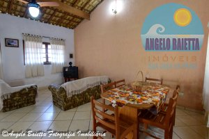 Casa á venda no bairro Jardim Marcia em Peruíbe