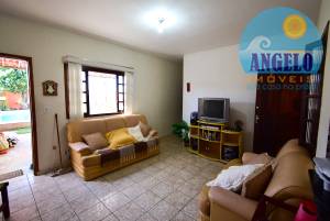 Casa para venda no bairro São José em Peruibe, acima de 1200 metros da praia